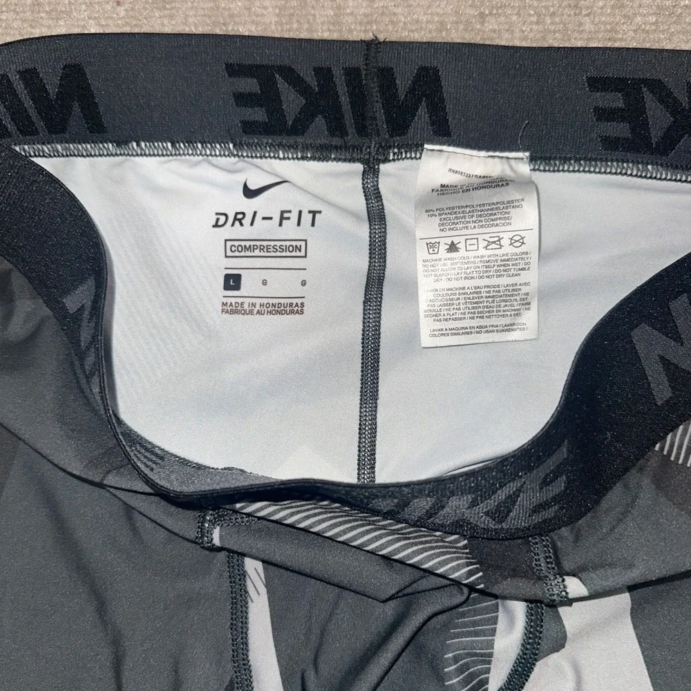 Nike Pro Dri-FIT Compression Tights Mens Large Gray Black Camo Leggings 856123